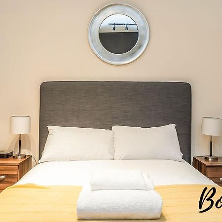 Spacious 2Br-1Ba - Grassmarket - Free Parking By Bonjour Residences Единбург Екстер'єр фото