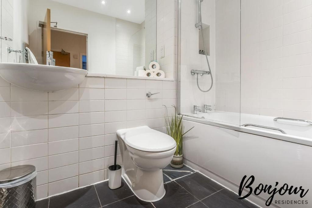 Spacious 2Br-1Ba - Grassmarket - Free Parking By Bonjour Residences Единбург Екстер'єр фото