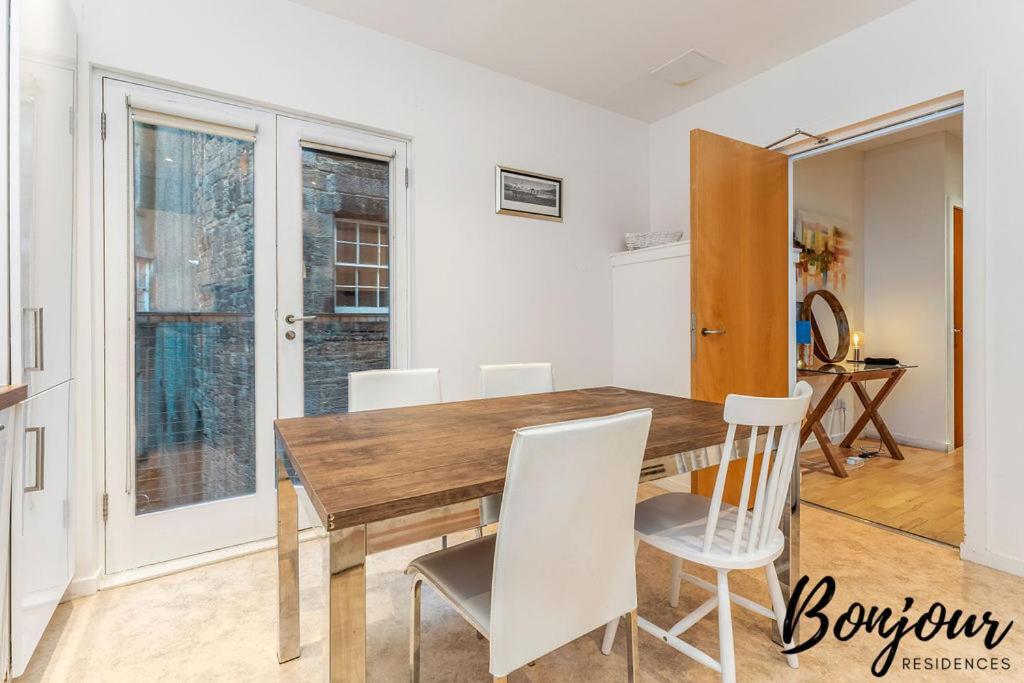 Spacious 2Br-1Ba - Grassmarket - Free Parking By Bonjour Residences Единбург Екстер'єр фото