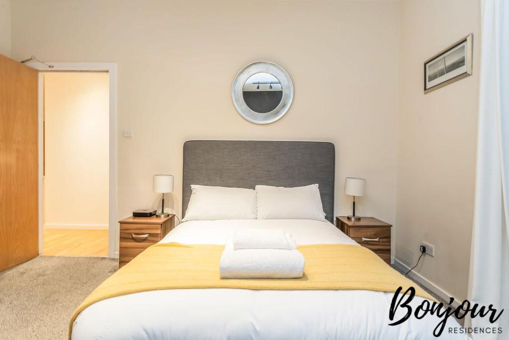 Spacious 2Br-1Ba - Grassmarket - Free Parking By Bonjour Residences Единбург Екстер'єр фото