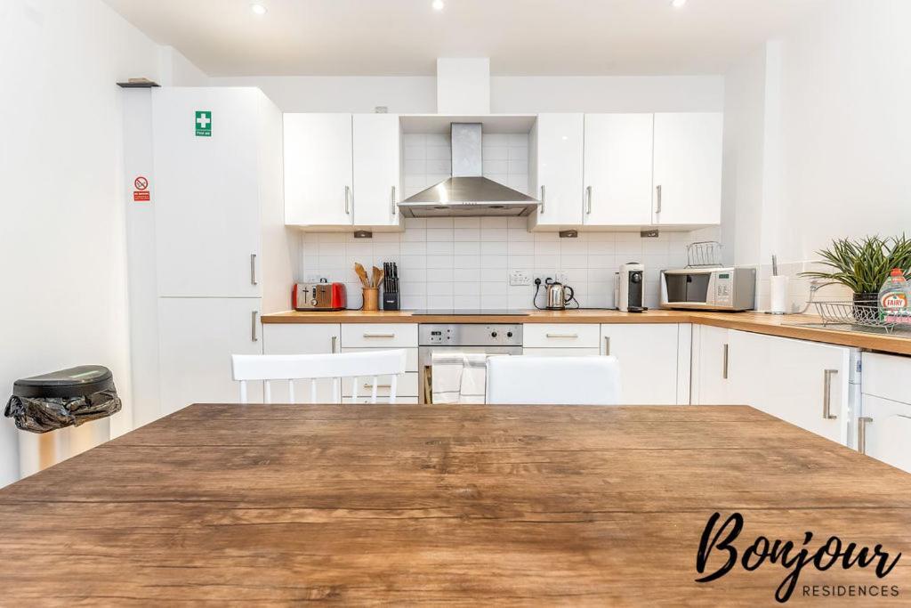 Spacious 2Br-1Ba - Grassmarket - Free Parking By Bonjour Residences Единбург Екстер'єр фото